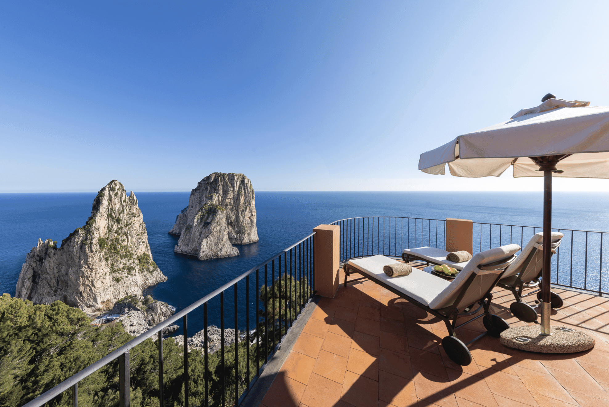 A Luxury Hotel in Capri For an Amazing Holiday